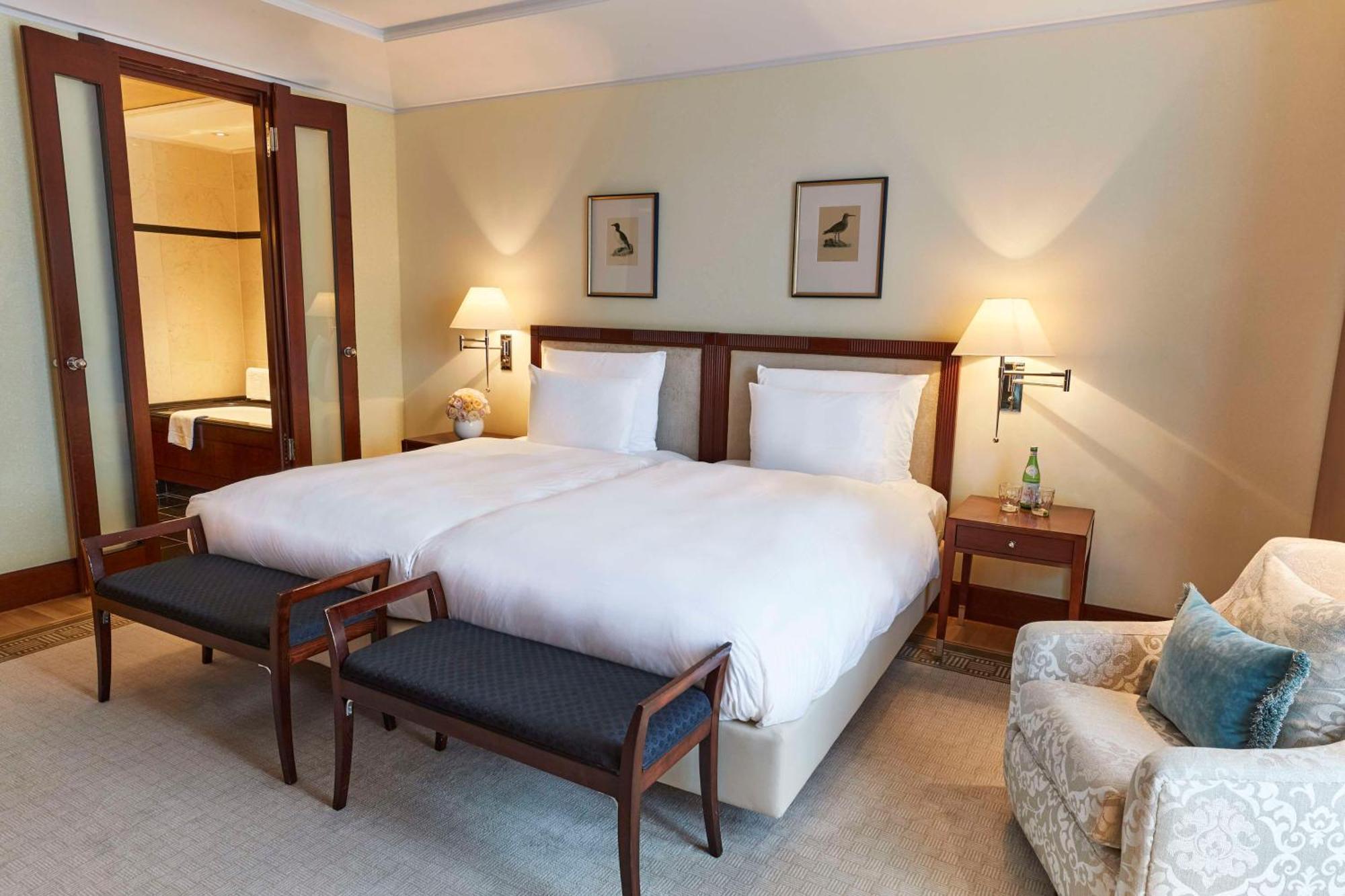 Hotel Adlon Kempinski 5*
