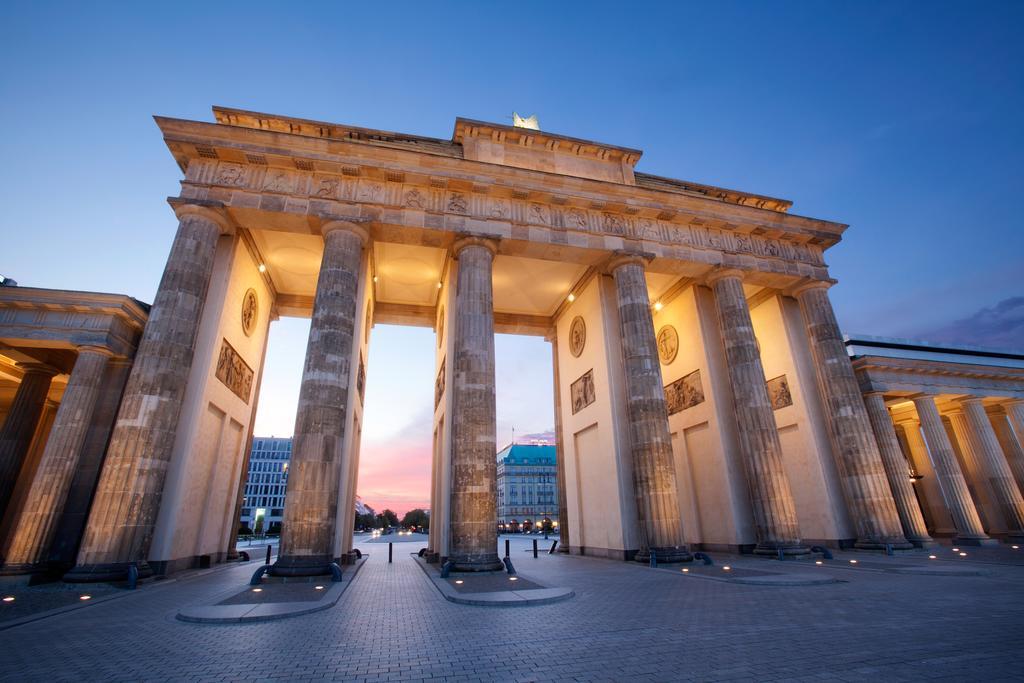 Adlon Kempinski Hotel 5*